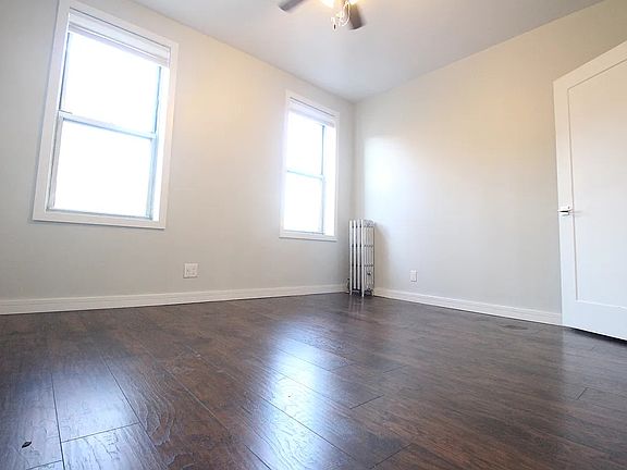 3rd image of 2319 Steinway St APT 2