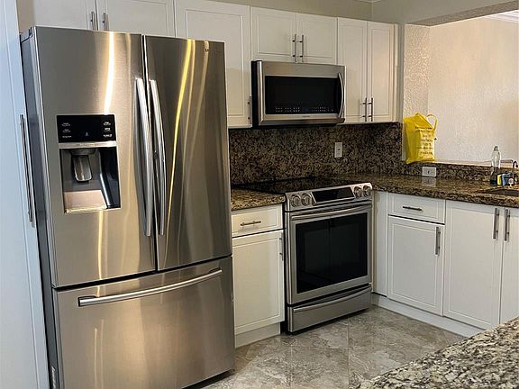 4th image of 9525 Weldon Circle #202