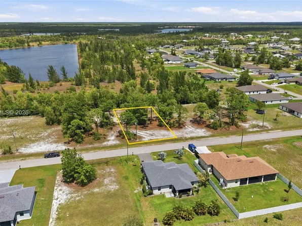 2817 NW 27th St, Cape Coral, FL 33993