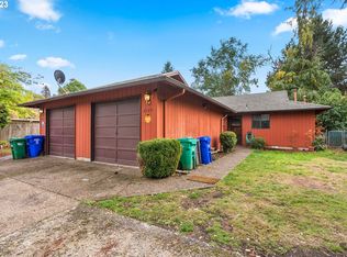 2720 SE Palmquist Rd, Gresham, OR 97080