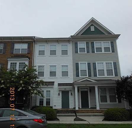 2nd image of 208 Paradise Dr