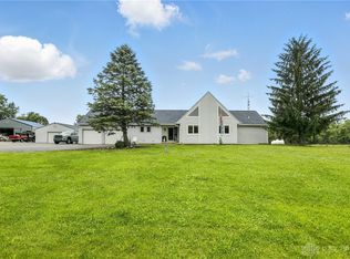 15600 Dechant Rd, Farmersville, OH 45325
