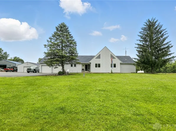 15600 Dechant Rd, Farmersville, OH 45325