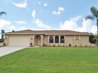 1840 Pine Wood Ct, Fort Myers, FL 33905