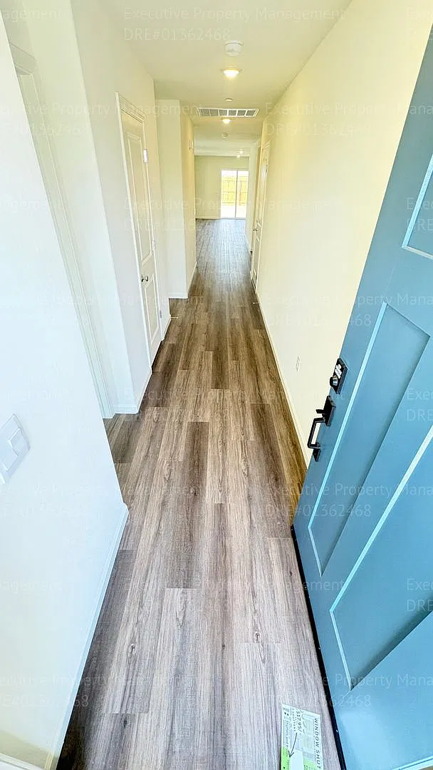 New construction 4 bedroom 3 bathroom home with split floor plan located near Taft Hwy/ Gosford Rd — Photo 4