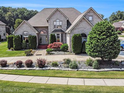 57803 Grey Fox Gln, Washington, MI, 48094