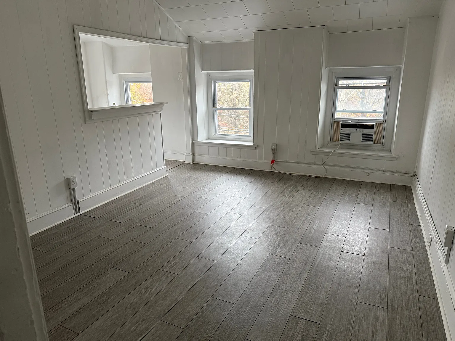 1 bed, 650 sqft, $1,300 — Photo 2
