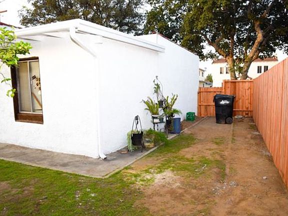 5th image of 2241 Northside Dr