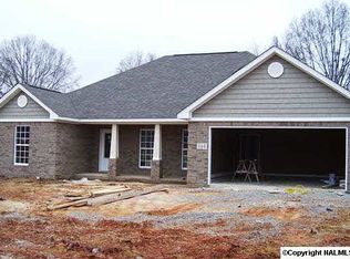 144 Cambridge Dr, Decatur, AL 35603