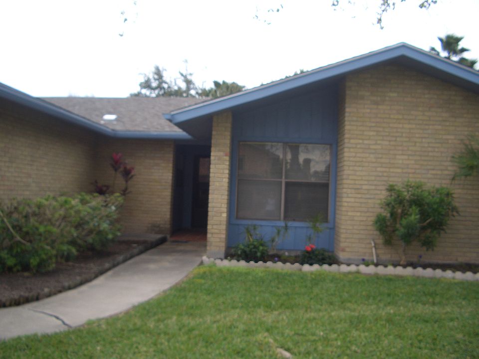 1st image of 2914 Lazy Lake Dr