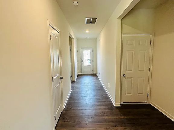 5th image of 2467 Stream View Ln