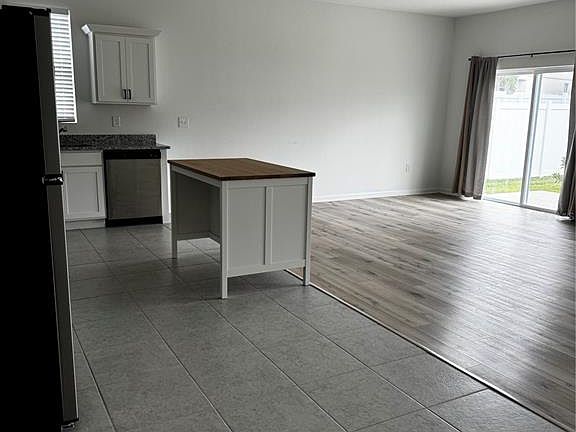4th image of 2210 Raven Ridge Rd