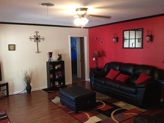 2nd image of 903 Linkwood Dr