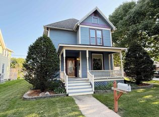 701 Winneshiek Ave, Decorah, IA 52101