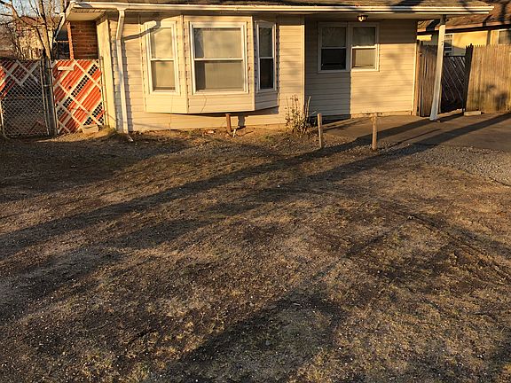 4th image of 7 Pennwood Dr