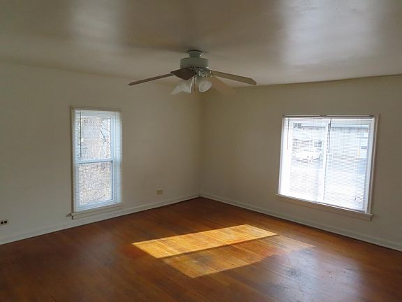 4th image of 207 Buck St APT 3