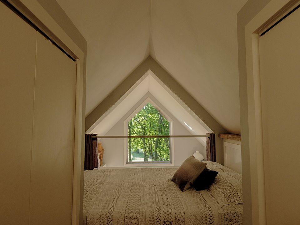 34th image of 3210 Morel Rd