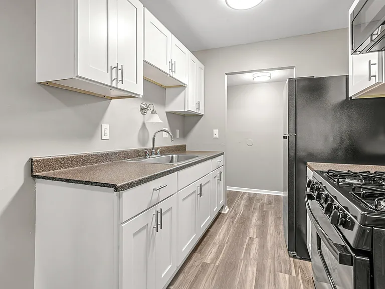 Country Meadows Apartments — Photo 8