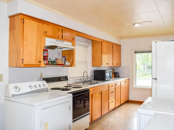 418 & 1/2 Buchanan St SE, Ronan, MT 59864
