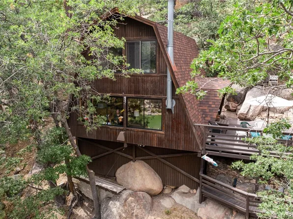 298 Nolan Trl, Fawnskin, CA 92333