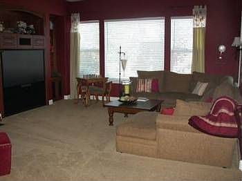 5th image of 3141 Black Oak Dr