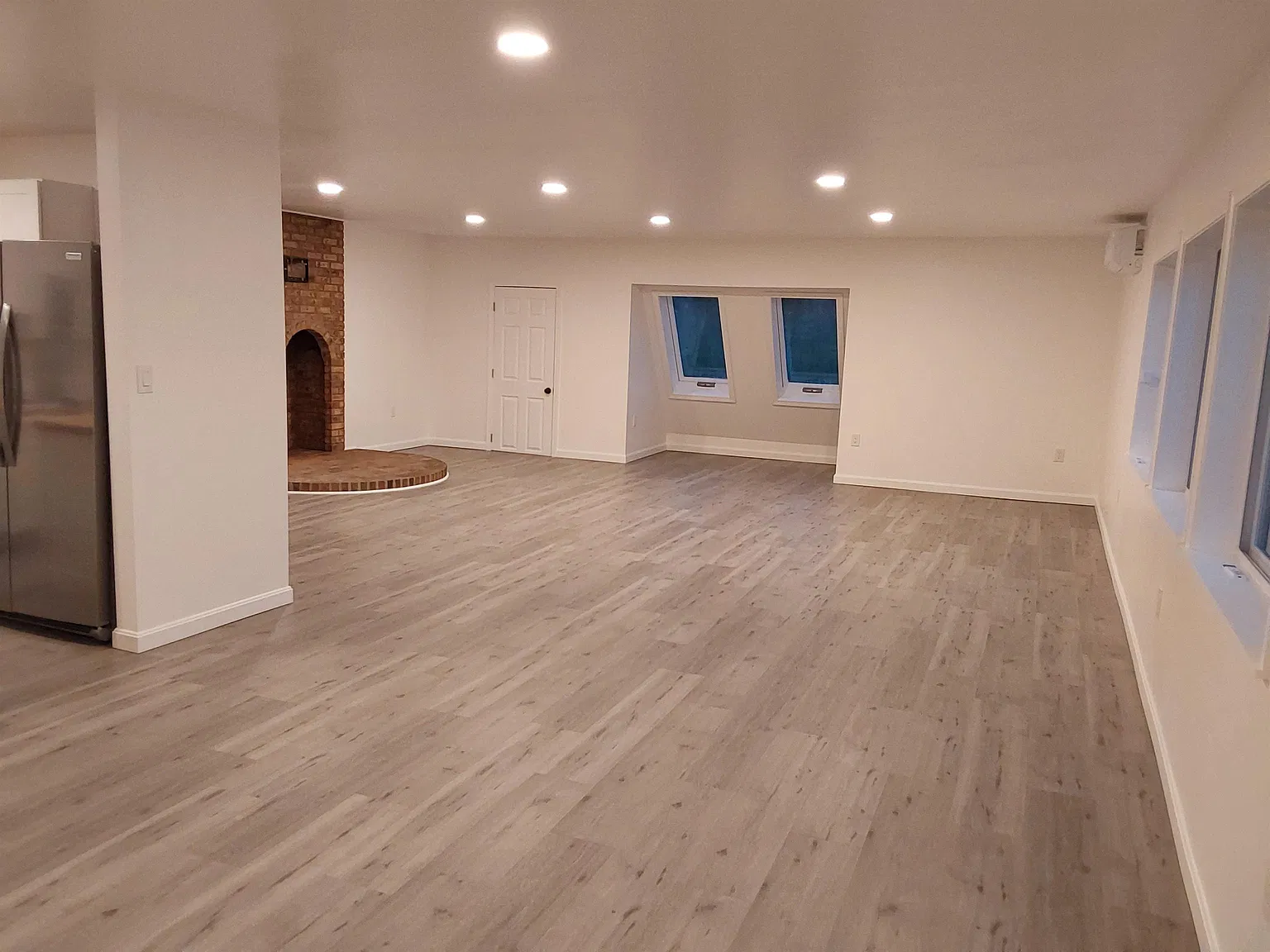 2 bed, 1.0 bath, 1200 sqft, $2,500 — Photo 4