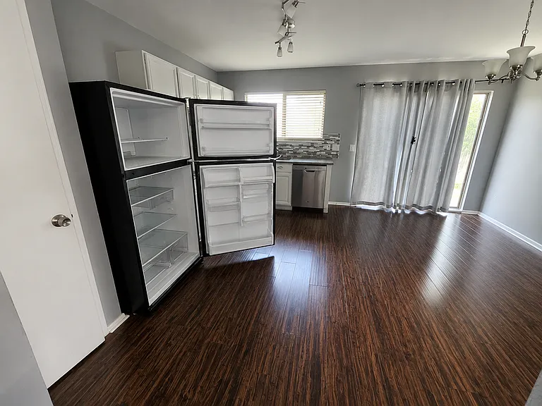1120 Apollo Cir — Photo 13