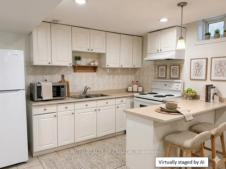 8 Hearthstone Cres #BASEMENT — Photo 9