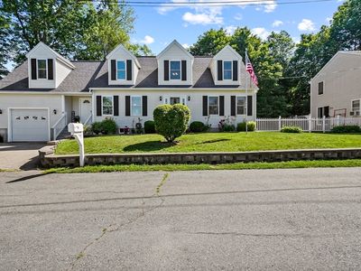 13 Hoyt Ave, Amesbury, MA, 01913