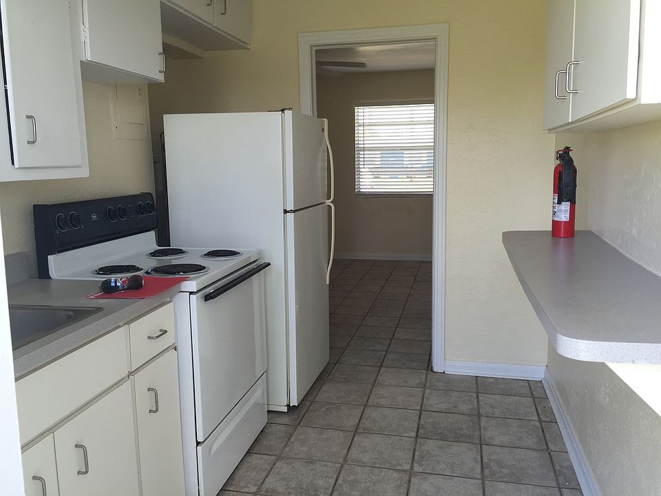 1st image of 25 Cypress Cir #B