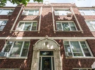 3161 N Pine Grove Ave #B, Chicago, IL 60657
