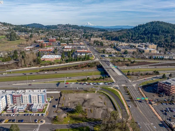 9155 SE Sunnyside Rd, Clackamas, OR 97015