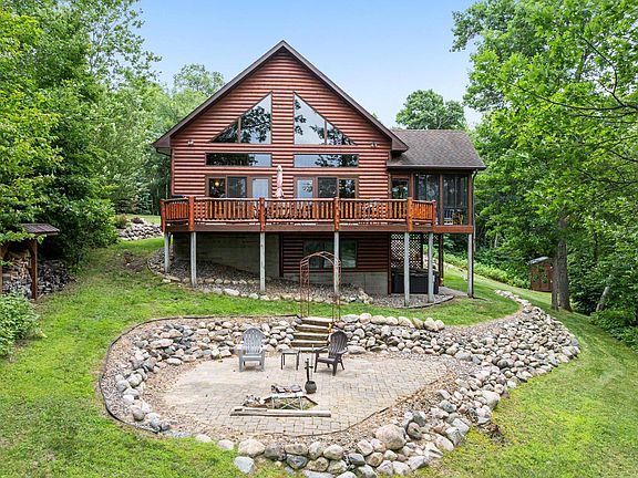 5th image of 38277 Moccasin Dr