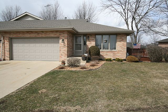 1st image of 807 Wyndstone Dr #807