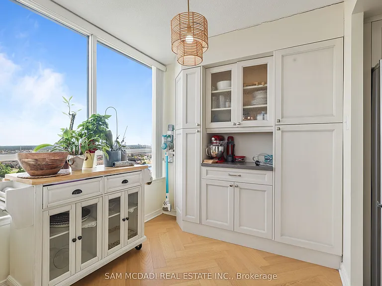 550 Webb Dr #1803 — Photo 8