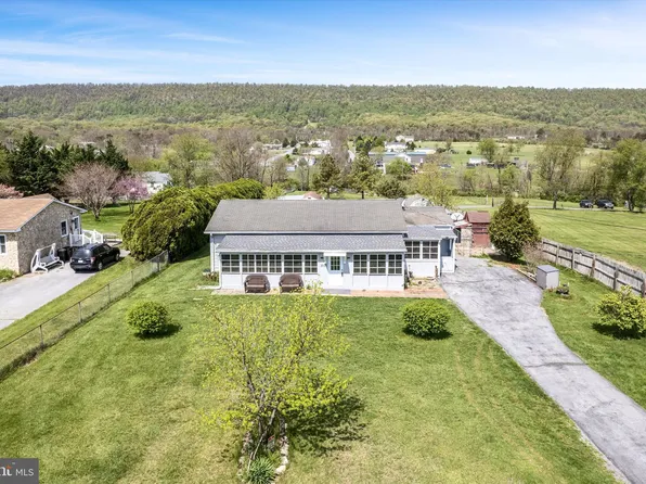 1018 Dominion Rd, Gerrardstown, WV 25420