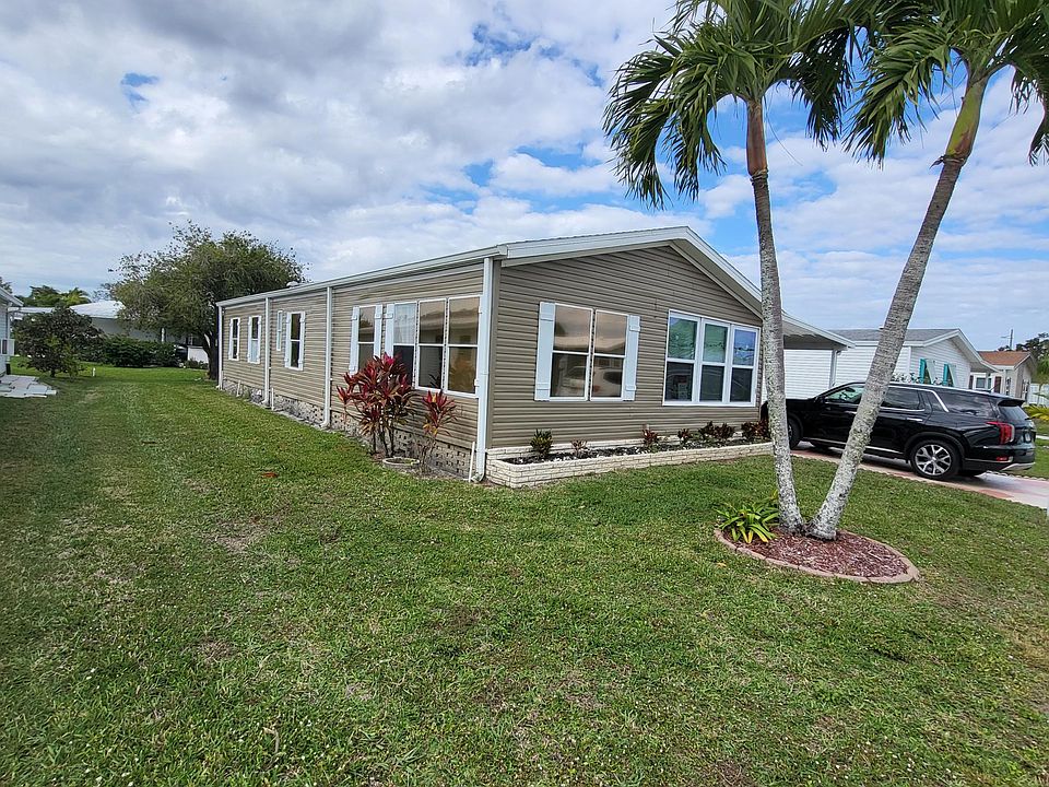 1st image of 233 Robelina Palm Ln