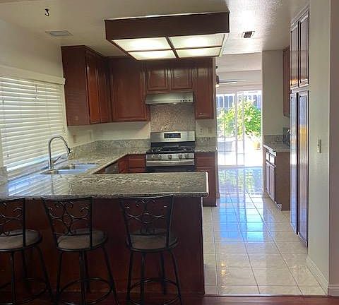 4th image of 7810 Hemphill Dr
