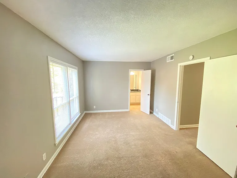 3367 Clarke Rd — Photo 11
