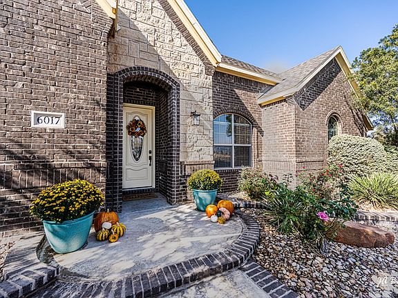 4th image of 6017 Clarewood Dr