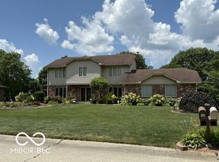 492 Jackson Pl, Greenwood, IN 46142