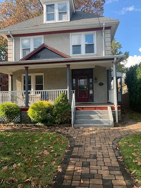 1118 Fayette St #2
