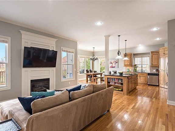 Hearth Room, Kitchen & Breakfast Room