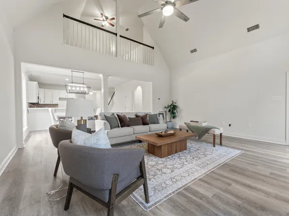 3306 Grassy Lake Dr, Baton Rouge, LA 70816