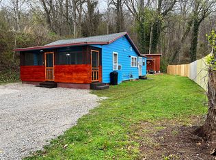 111 Jasper Dr, Harriman, TN 37748