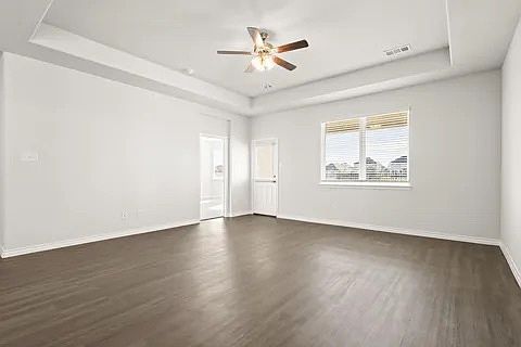 5th image of 5041 Wellborn Rd