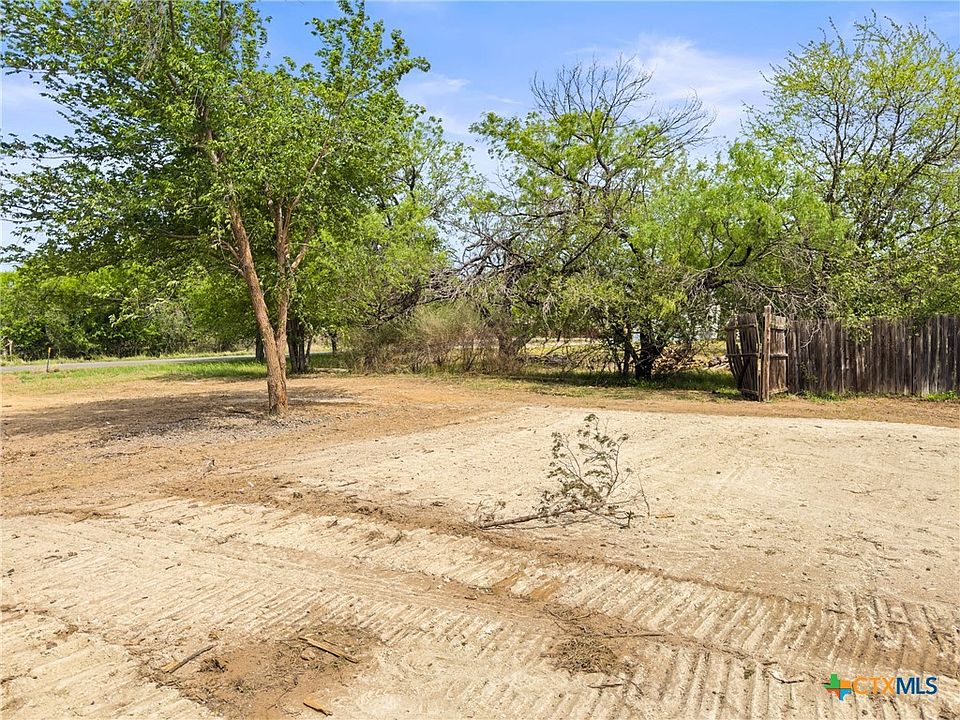 1st image of 933 County Road 118