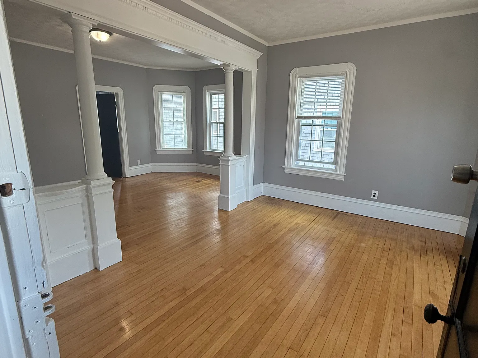 3 bed, $2,300 — Photo 4