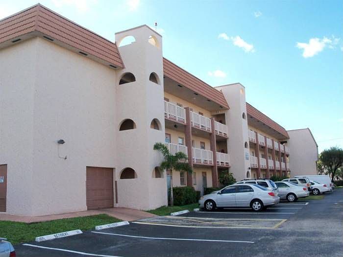 1st image of 9380 Sunrise Lakes Blvd APT 204