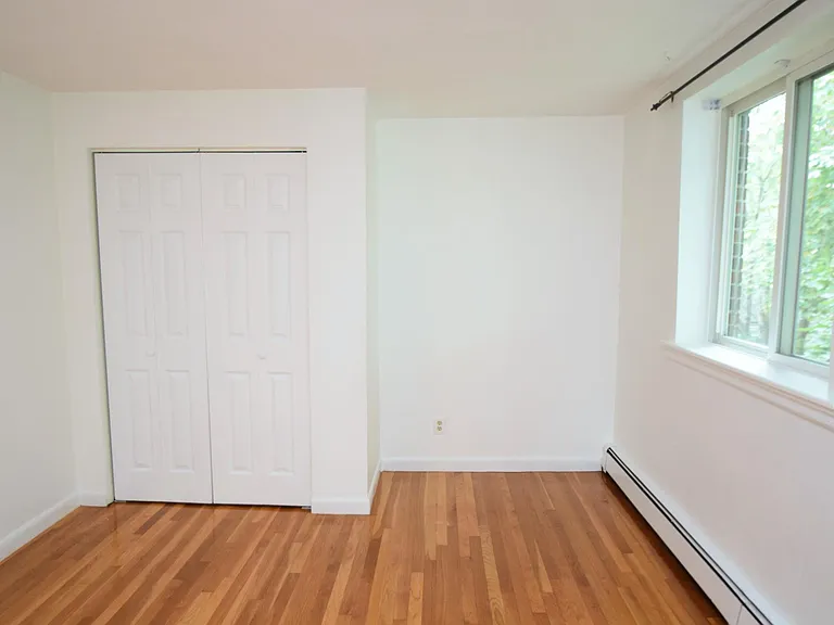 135 Inman St #12 — Photo 12